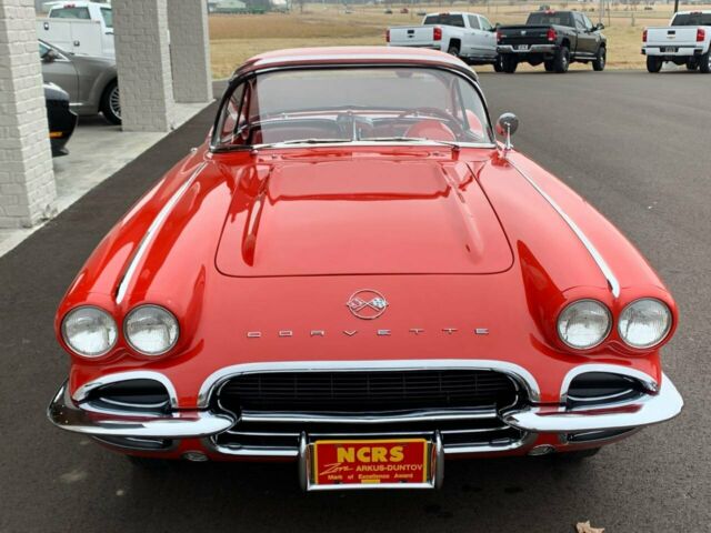 Chevrolet Corvette 1962 image number 11