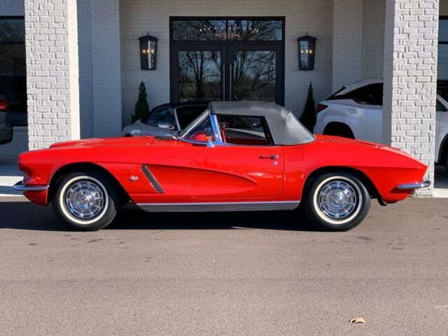 Chevrolet Corvette 1962 image number 13