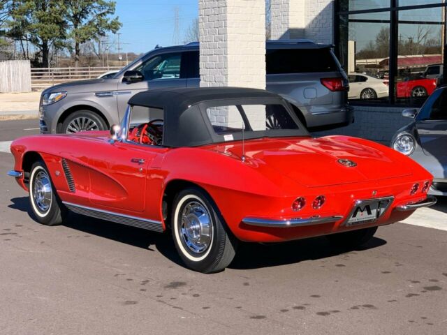 Chevrolet Corvette 1962 image number 15