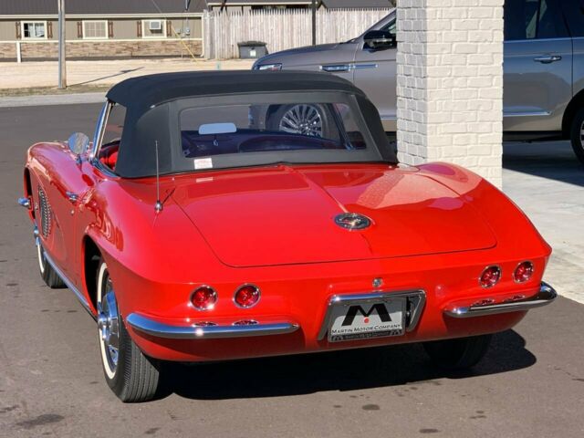 Chevrolet Corvette 1962 image number 16