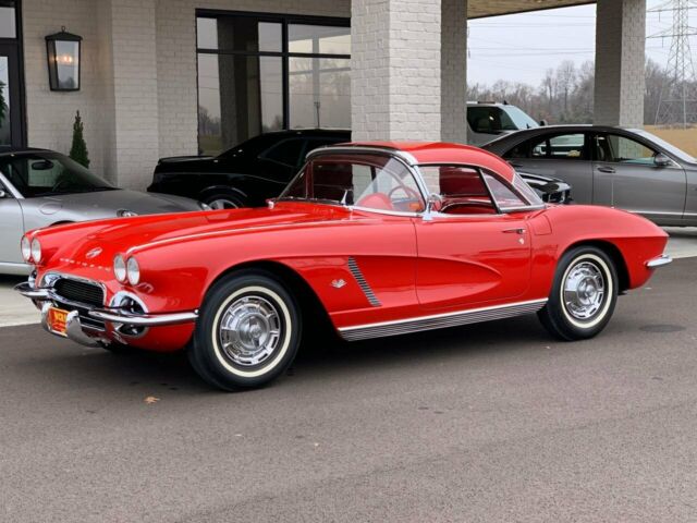 Chevrolet Corvette 1962 image number 2