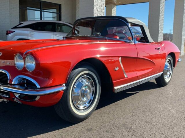 Chevrolet Corvette 1962 image number 22