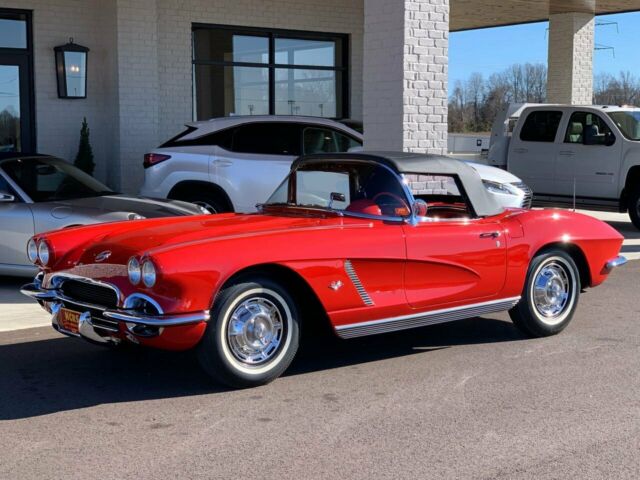 Chevrolet Corvette 1962 image number 27