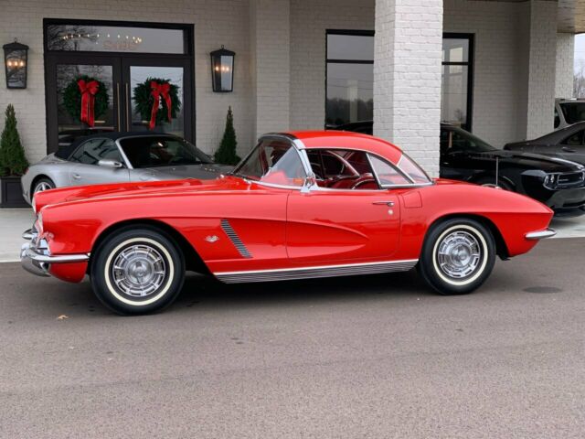 Chevrolet Corvette 1962 image number 28