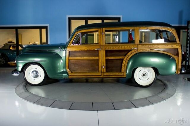 Plymouth Deluxe 1948 image number 1