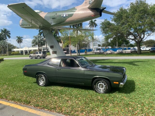 Plymouth Duster 1972 image number 10