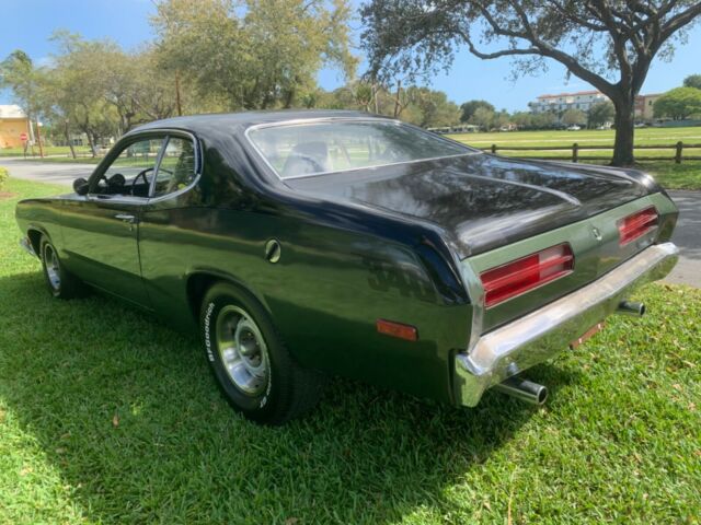 Plymouth Duster 1972 image number 19