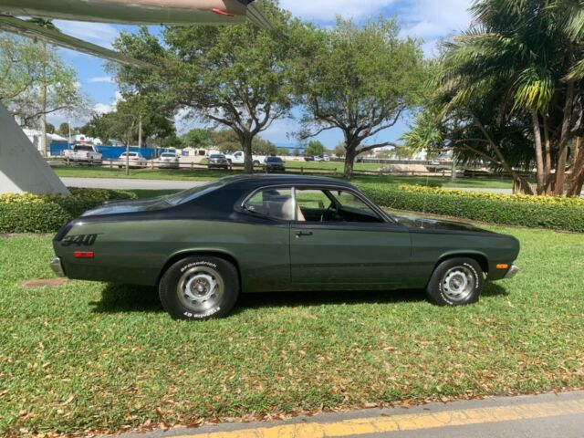 Plymouth Duster 1972 image number 2