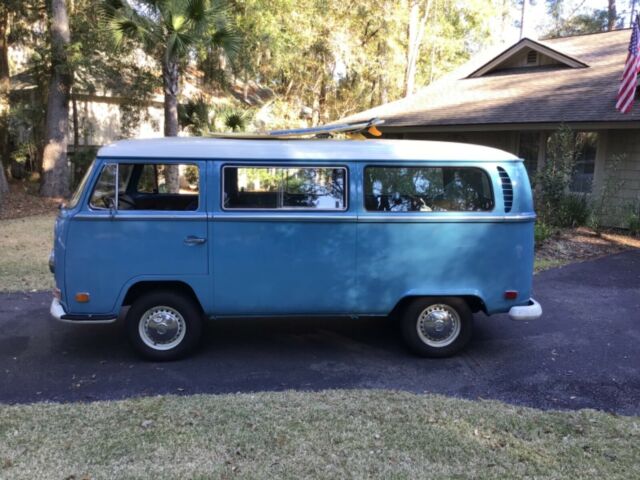 Volkswagen Bus/Vanagon 1971 image number 1