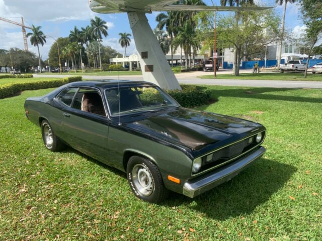 Plymouth Duster 1972 image number 12