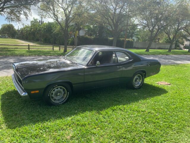 Plymouth Duster 1972 image number 16