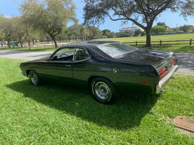 Plymouth Duster 1972 image number 28