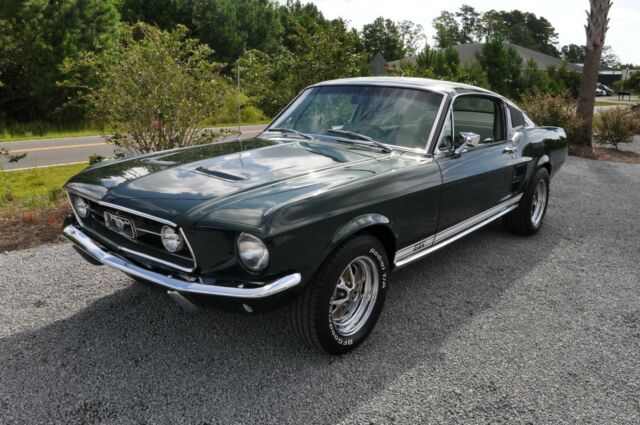 Ford Mustang 1967 image number 16