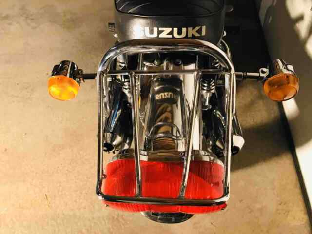 Suzuki GT 550 1975 image number 11