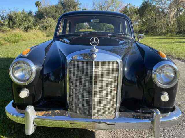 Mercedes-Benz 219 1959 image number 32