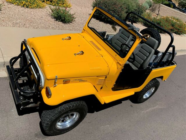 Toyota FJ Cruiser 1973 image number 24