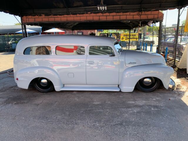 Chevrolet Suburban 1950 image number 19