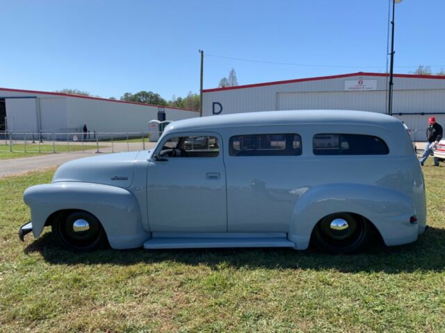 Chevrolet Suburban 1950 image number 29