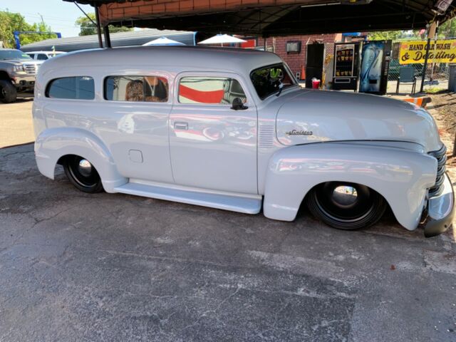 Chevrolet Suburban 1950 image number 45