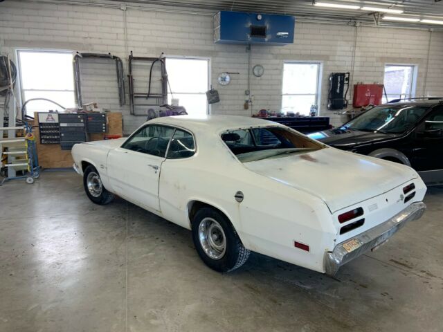 Plymouth Duster 1970 image number 36