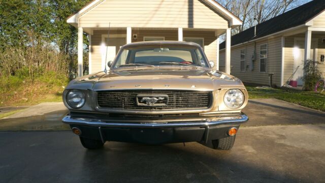 Ford Mustang 1966 image number 14