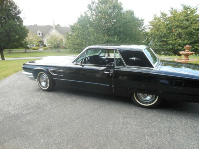 Ford Thunderbird 1965 image number 25