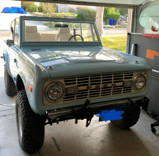 Ford Bronco 1972 image number 16