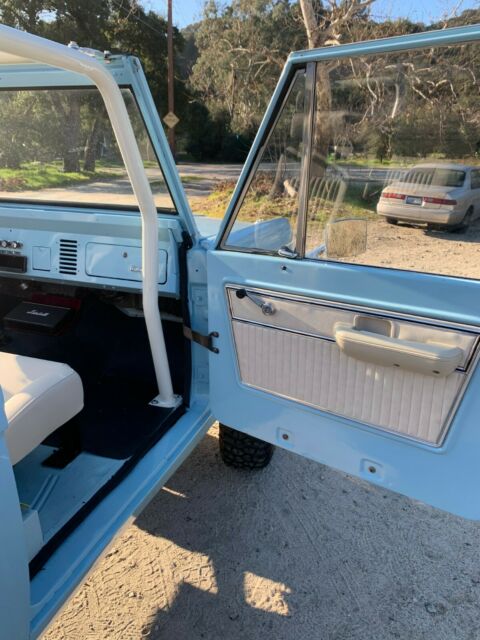 Ford Bronco 1972 image number 27