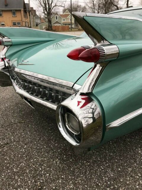 Cadillac Series 62 1959 image number 28