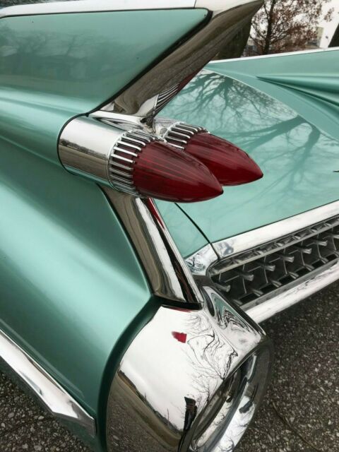 Cadillac Series 62 1959 image number 7