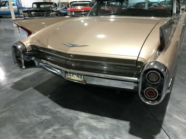 Cadillac DeVille 1960 image number 13