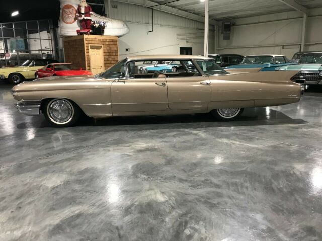 Cadillac DeVille 1960 image number 24