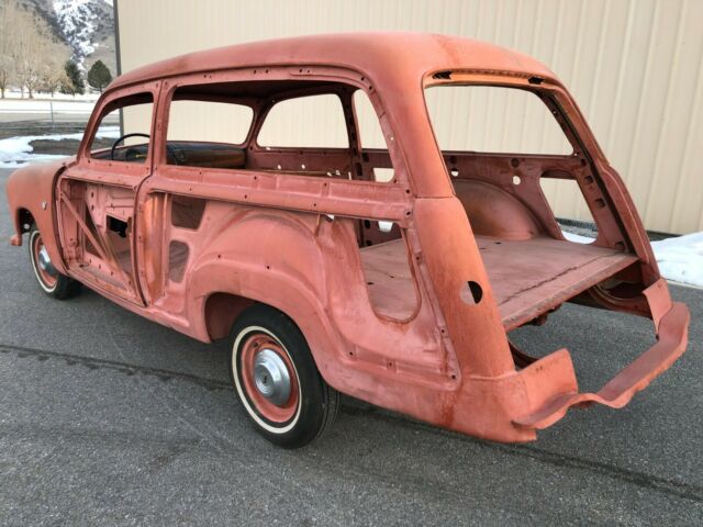 Ford Country Squire 1951 image number 1