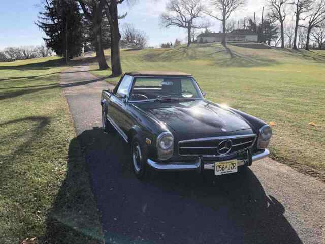 Mercedes-Benz 280 SL 1969 image number 27