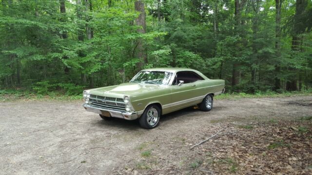 Ford Fairlane 1967 image number 24