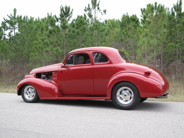 Chevrolet Business Coupe 1939 image number 2