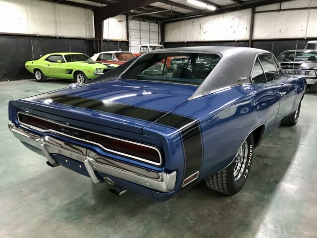 Dodge Charger 1970 image number 28