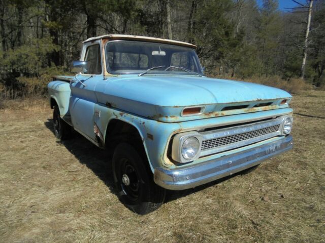 Chevrolet C/K Pickup 2500 1966 image number 2