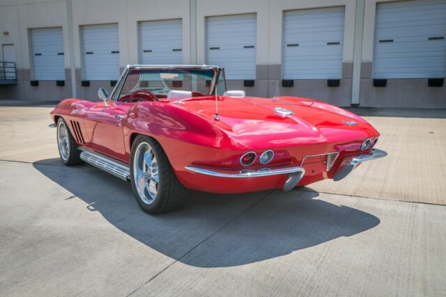 Chevrolet Corvette 1966 image number 11