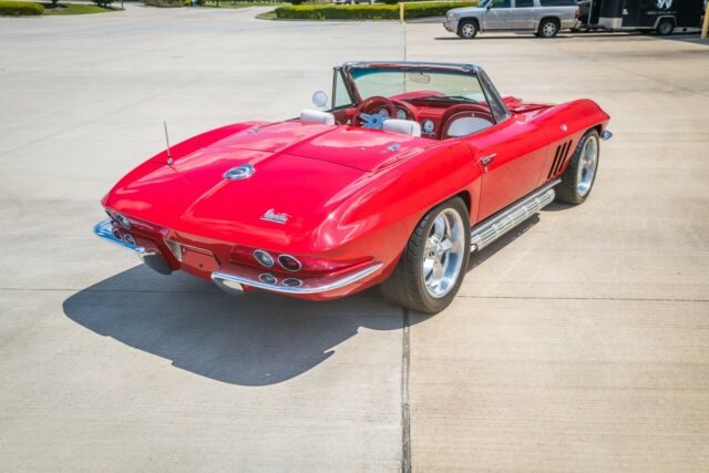 Chevrolet Corvette 1966 image number 40