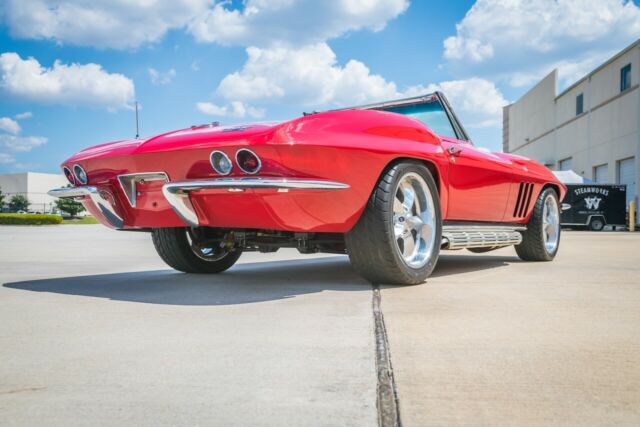 Chevrolet Corvette 1966 image number 42