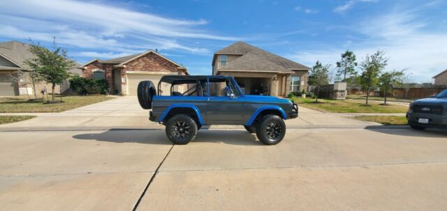 Ford Bronco 1967 image number 11