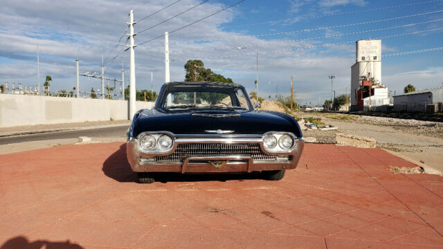 Ford Thunderbird 1963 image number 34