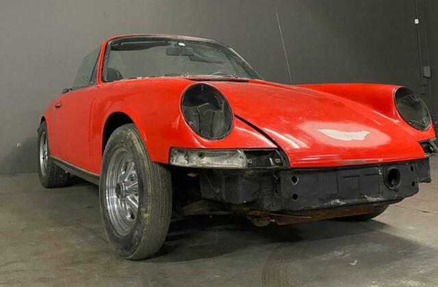 Porsche 911 1971 image number 2