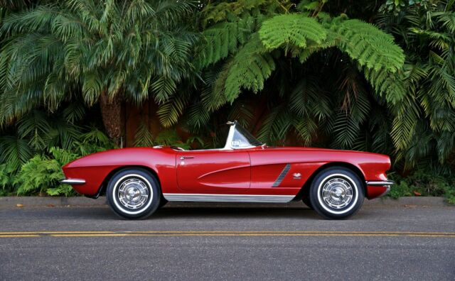 Chevrolet Corvette 1962 image number 37