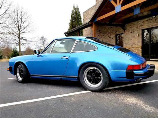 Porsche 911 1976 image number 14