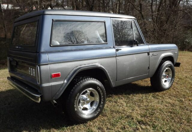 Ford Bronco 1973 image number 1