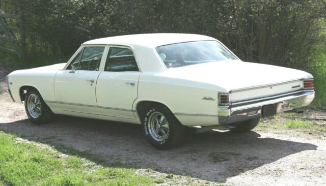 Chevrolet Malibu 1967 image number 24