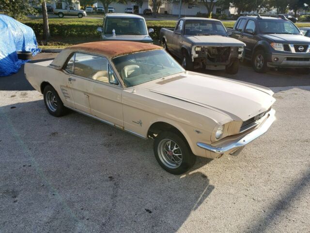 Ford Mustang 1966 image number 13