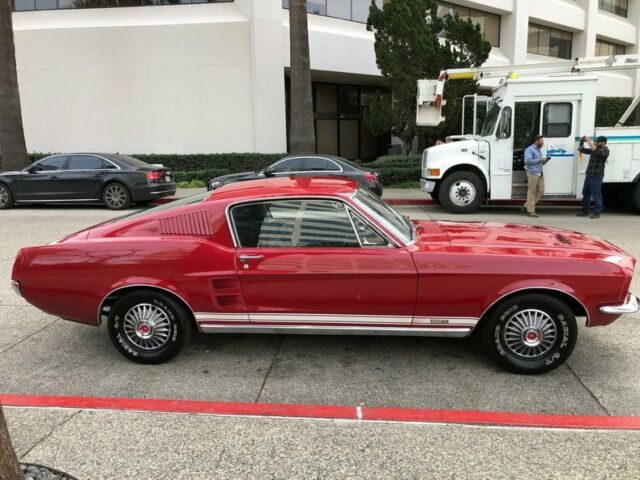 Ford Mustang GTA Fastback 1967 image number 10